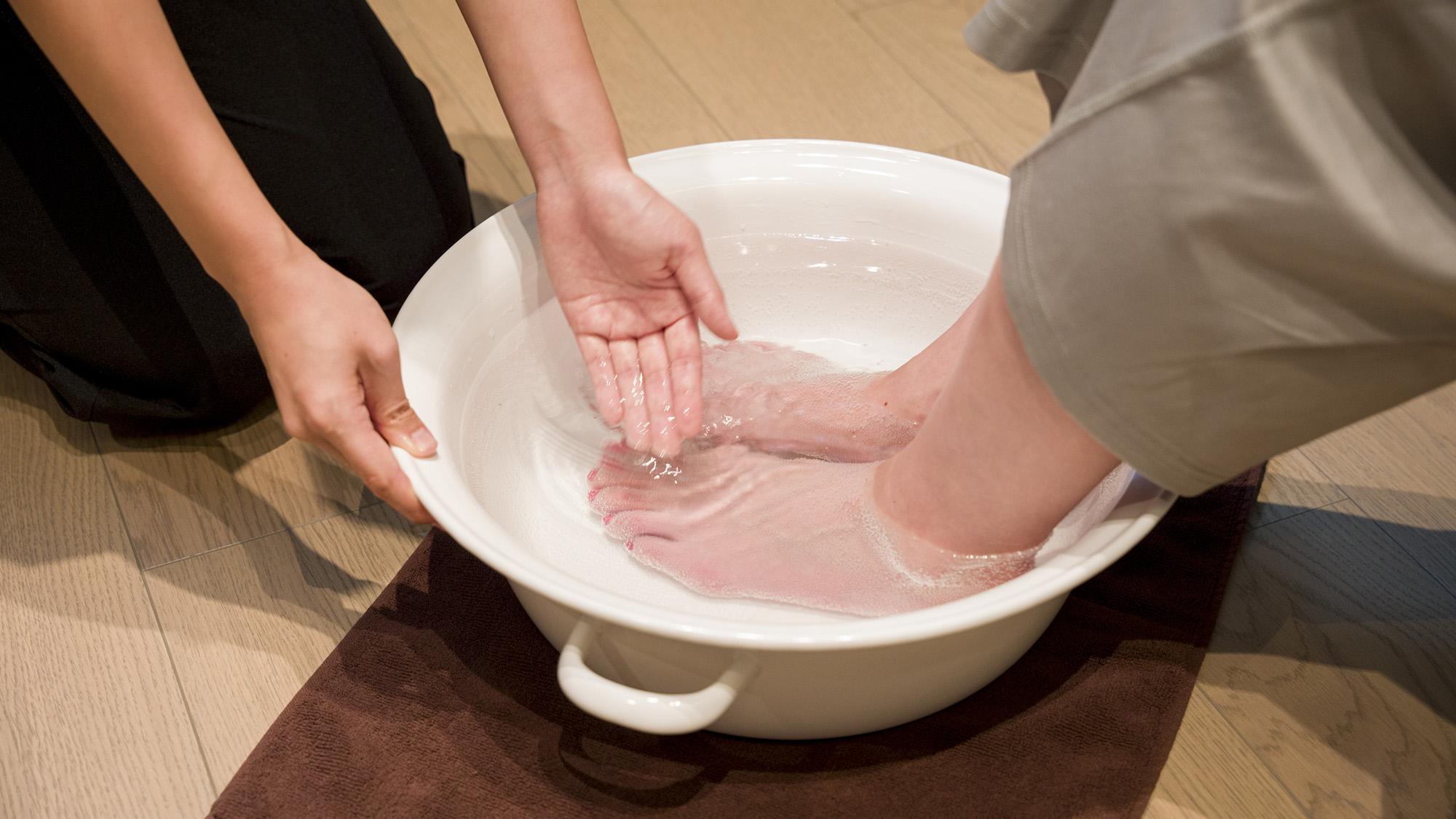 【スパ】フットバスで心地よい至極の時間を