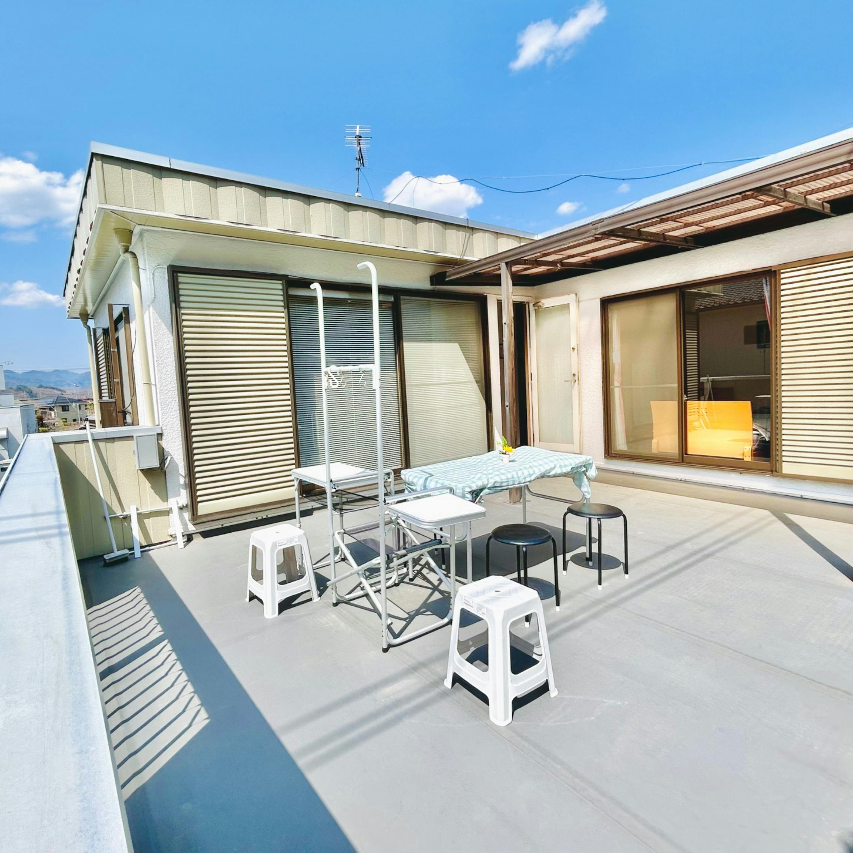 共同バルコニーはご自由にお使いください