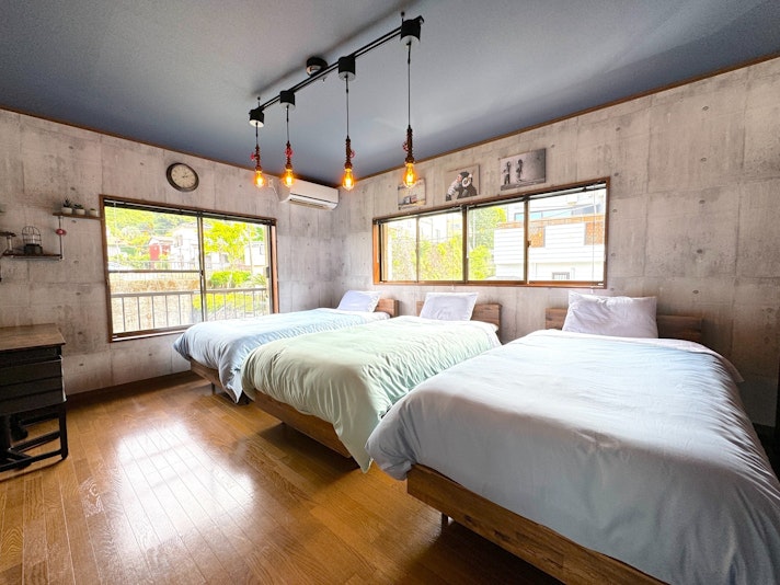 シングルベッド&times;3