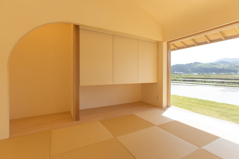 お部屋からは深呼吸したくなる田園風景をお楽しみいただけます。