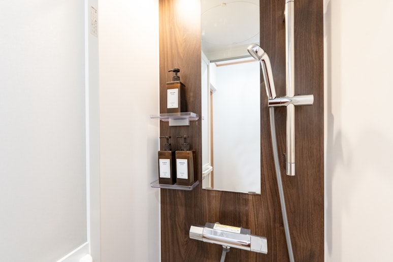 シャワールーム