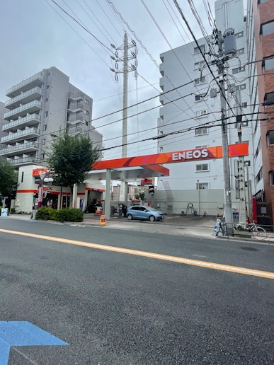 ガソリンスタンドもすぐ近くです！