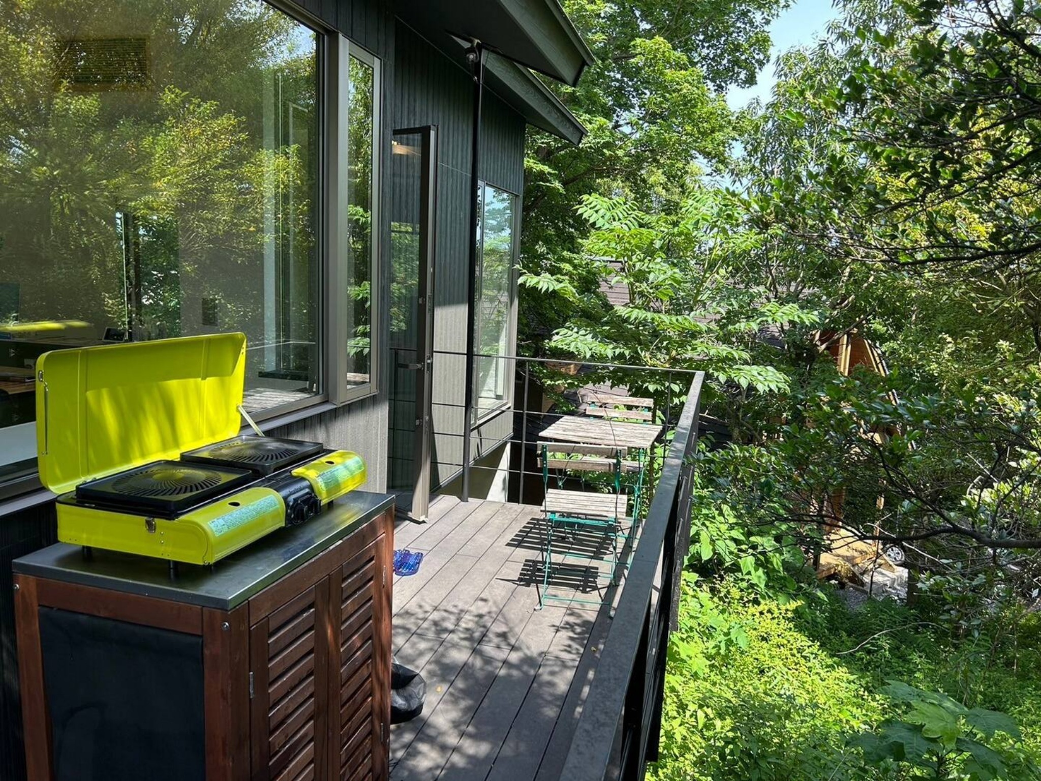 夏はテラスでBBQ