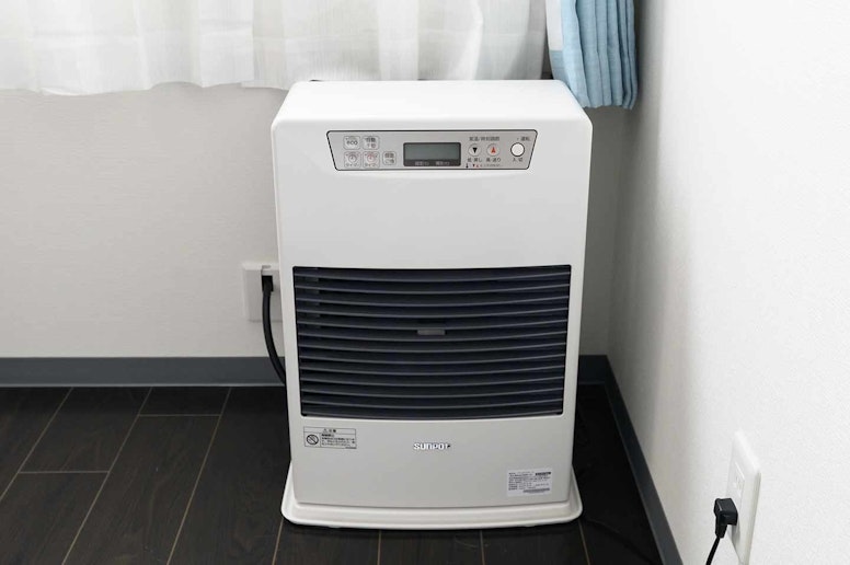 Heater in a living room リビングルームにある暖房です！