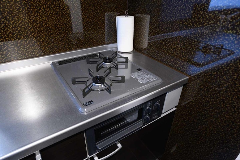 2 stoves in a kitchen! ガスコンロは2口ございます。