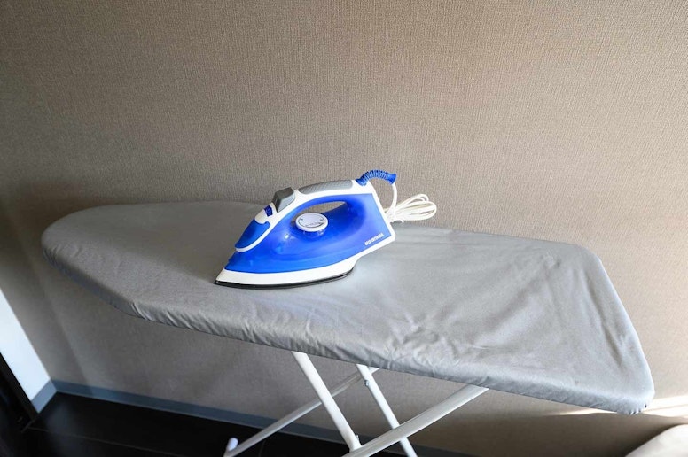 Iron and ironing board are provided☆...