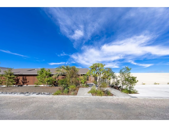 フルプライベート空間を囲うEN LANDSCAPE DESIGNによる植栽