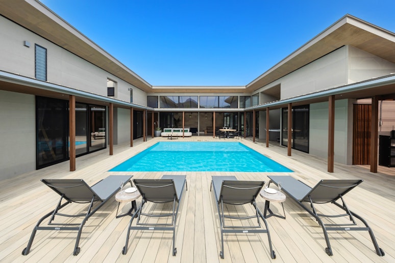 ラグジュアリーな設備が揃ったSEA-LIFE TSURIGASAKIで至高の贅沢をご堪能ください。