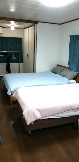 Wベッドとシングルベッド