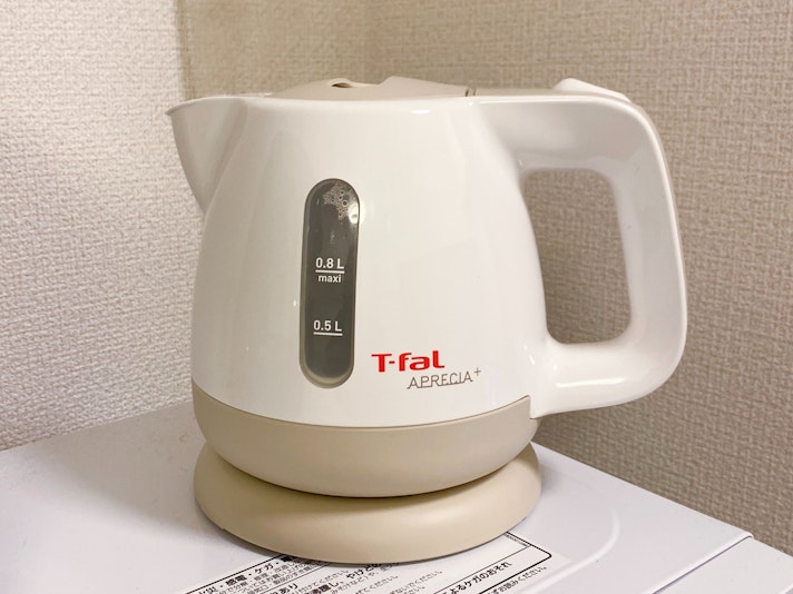 ・【キッチン】必要な量のお湯をすぐに沸かせる電気ポットを完備