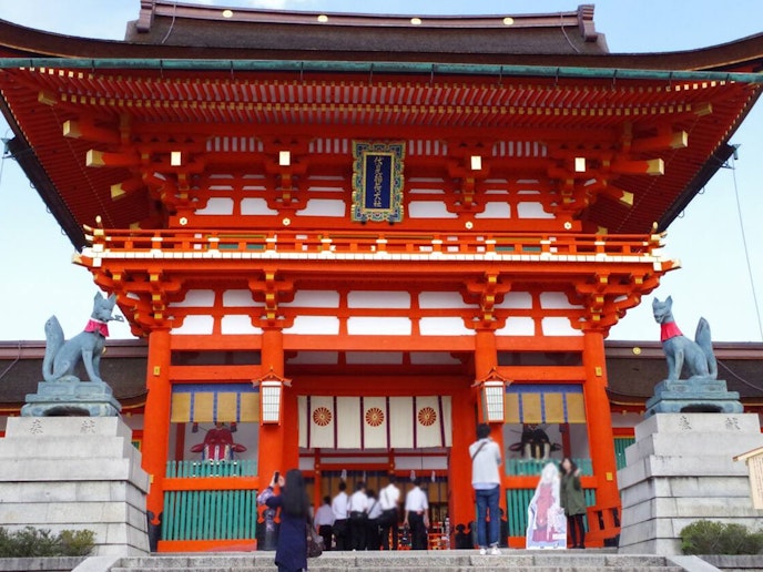 ・【周辺　京都】神様と自然と人とが共生する社叢（しゃそう）・稲荷山　伏見稲荷大社