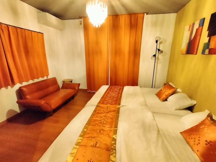 1階洋室もダブルサイズのローベッドが２つ