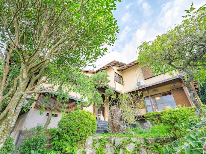 ・【外観】伊豆の国の山中に佇む愛犬と泊まれる一棟貸し別荘です