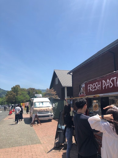 ピックランド　休日はキッチンカーで賑います