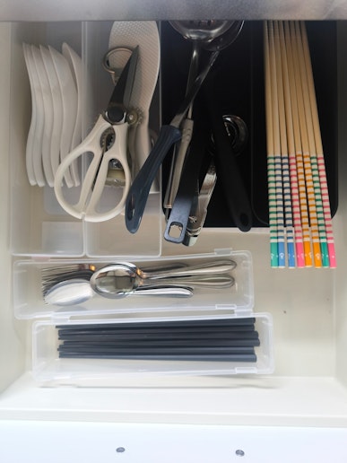 カトラリー類（キッチン引き出し）