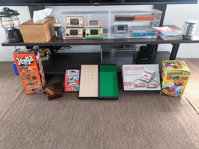 各種ボードゲームやファミコンもご用意