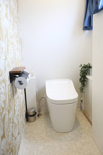 お手洗い　Restroom.