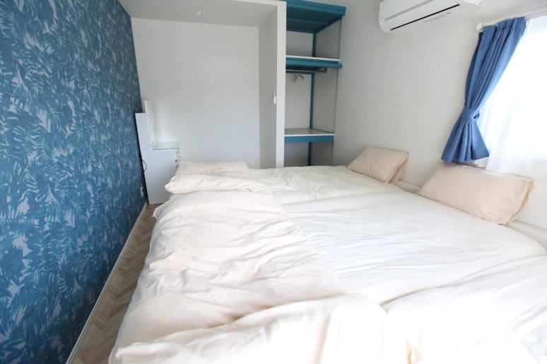 2階の寝室3名部屋　Second-floor bedroom for three guests.