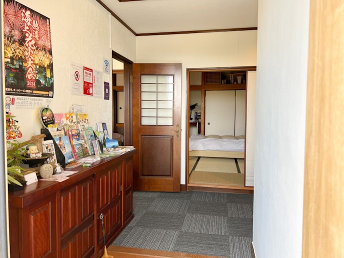 ・【2階玄関】1フロア貸切、専用玄関付き。他のお客様に気兼ねする必要はありません