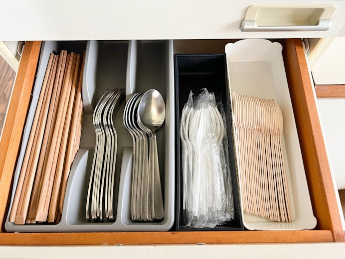 ・【カトラリー】人数分ご用意。使い捨てのフォークやスプーンもございます