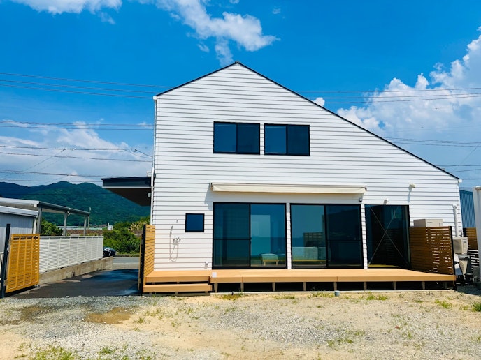 外観（裏側）お庭からの外観になります。