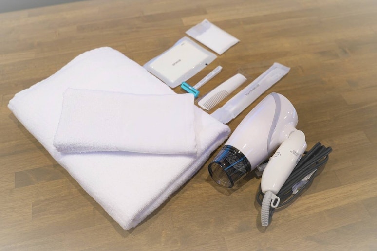 心ばかりのアメニティをご用意しております