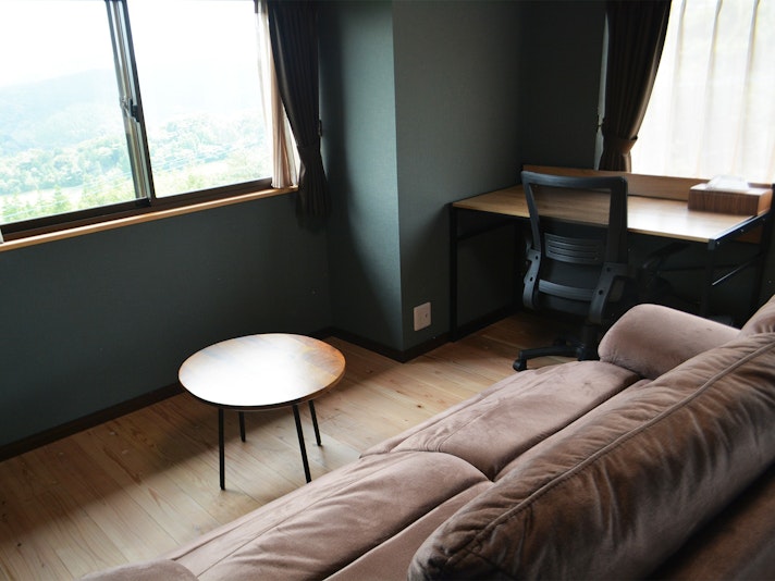 ワーキングスペース有り