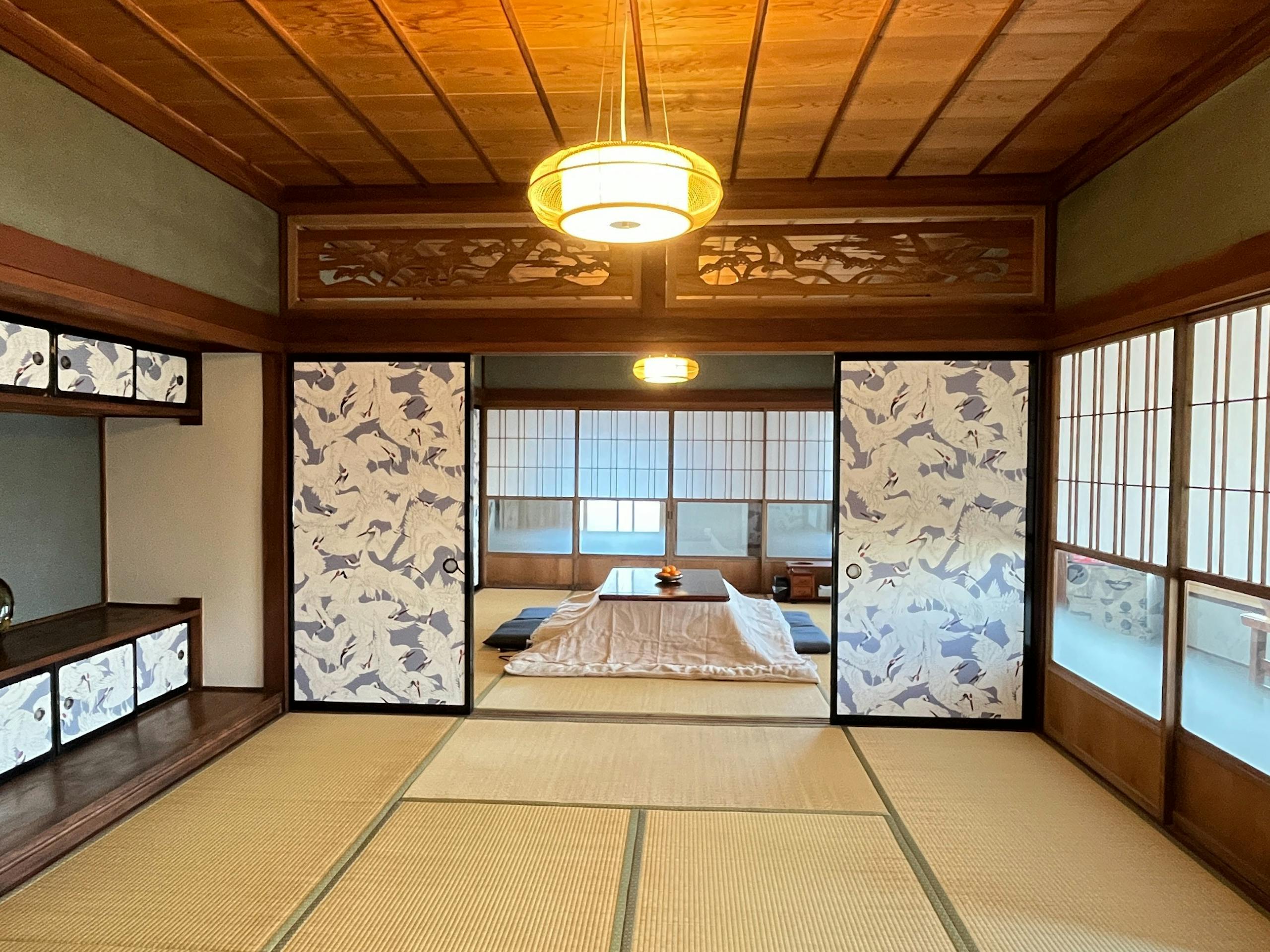 冬はこたつでぬくぬく。のんびり、おくつろぎください。