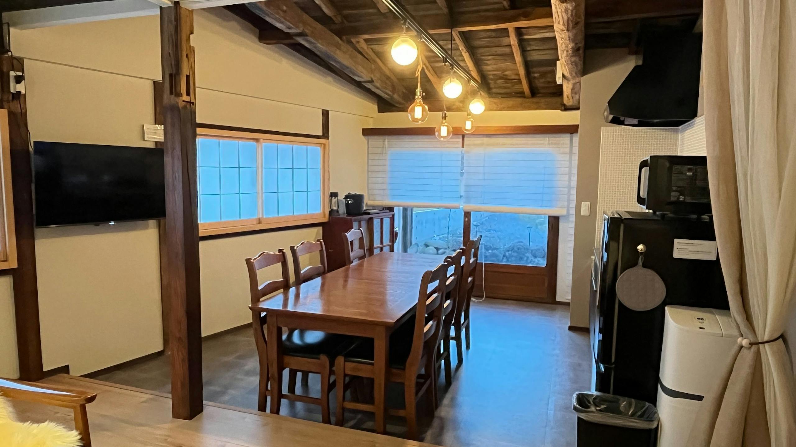 LDKにインターネットテレビがあります。（通常のテレビはご覧になれません）