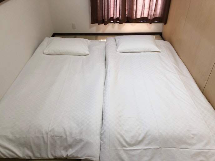 寝室１は２名まで