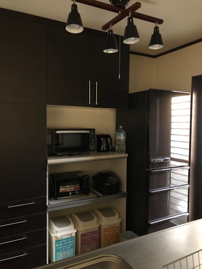 トースター　電子レンジ　電気ケトル　炊飯器　ミネラルウォーター