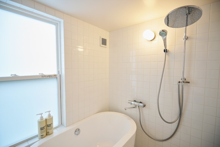 ReFa製品のバスルームで贅沢なひとときを。