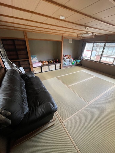 広々とした10畳の和室、ごゆっくりしてください