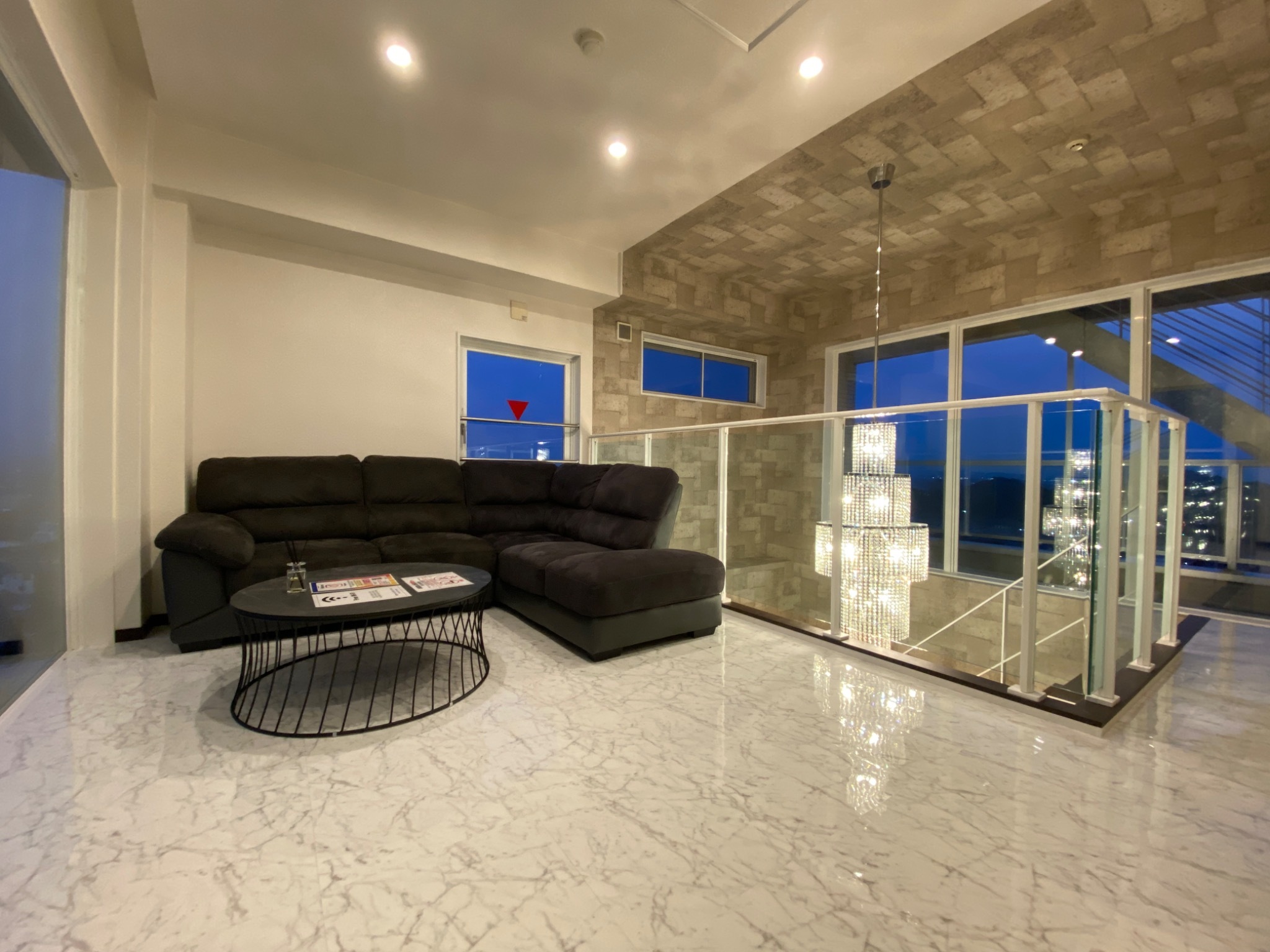 【ﾍﾟﾝﾄﾊｳｽ最上階】こちらから朝日が望めます