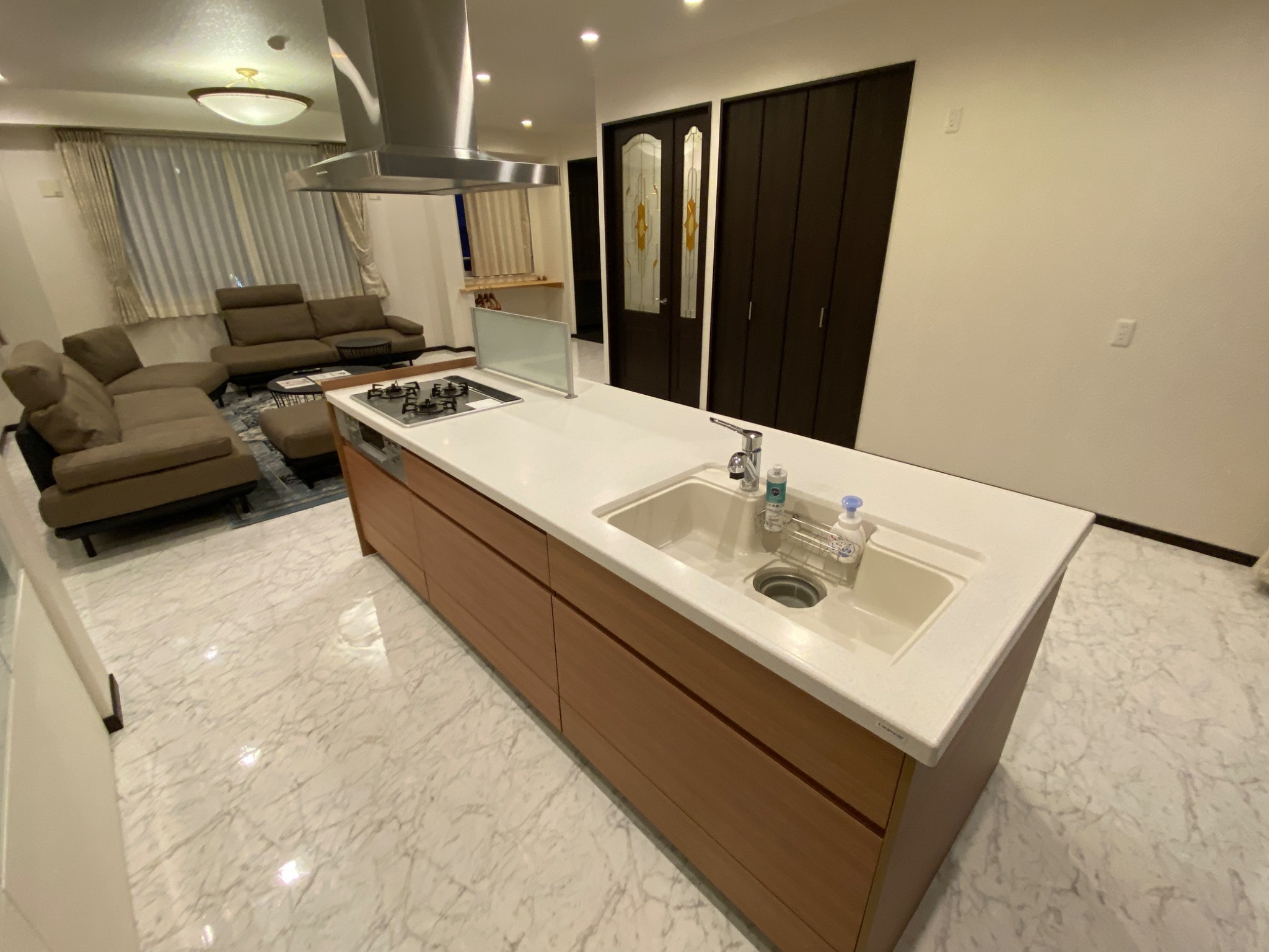 【ﾍﾟﾝﾄﾊｳｽ最上階】２階部分メインキッチン