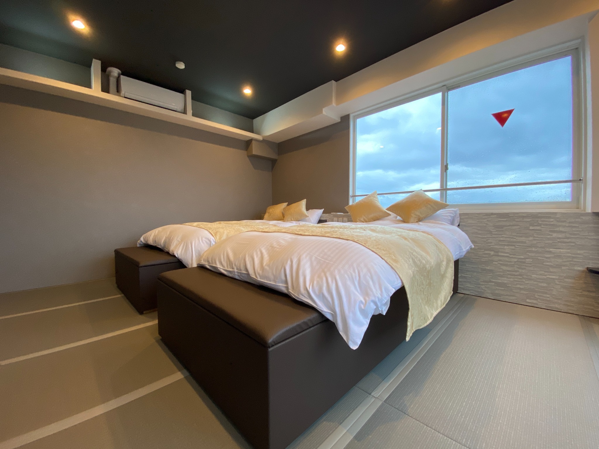 夜景を見ながらお休みください