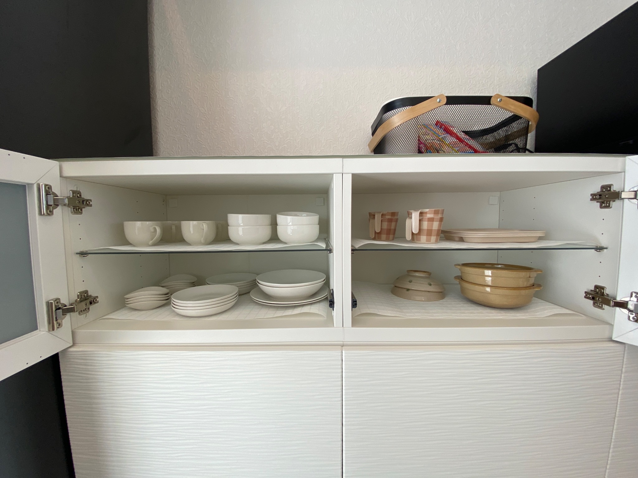 食器、お子様用のお皿などもご準備しております。