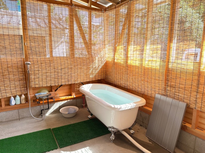 アウトバスあり