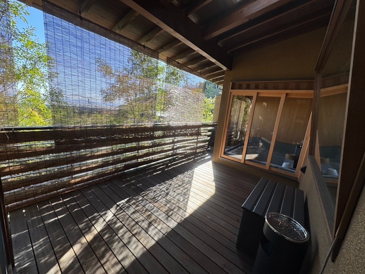 眺望を見渡せるデッキ部分