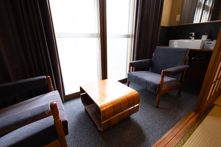 1階　客室【宝】広縁