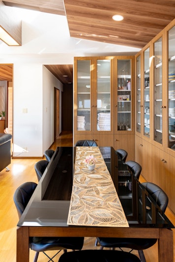 ダイニングテーブル