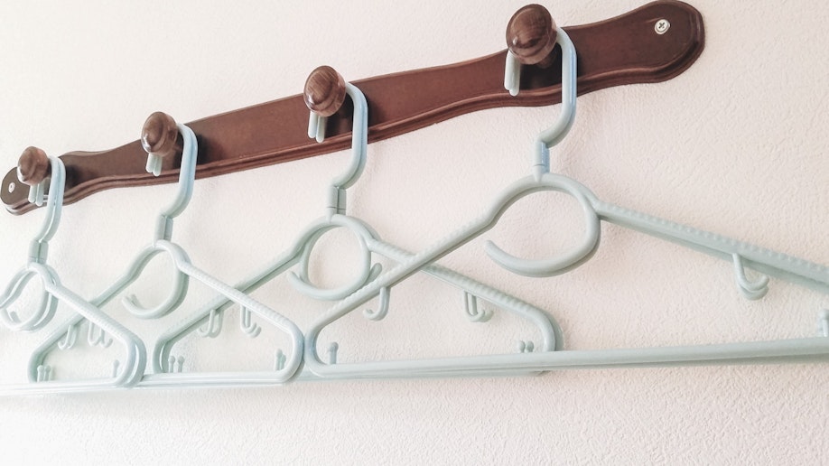 Clothes hanger