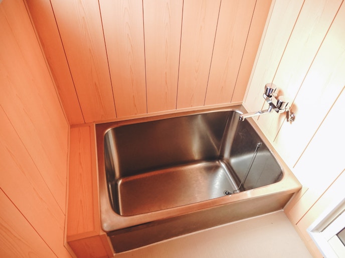 Bathtub