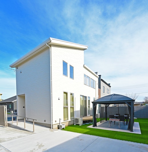 オットマン付き。ゆったり寛げます。千葉県八街市まで取りに来て頂ける方限定です。 オットマン付き。ゆったり寛げます。千葉県八街市まで取りに来て