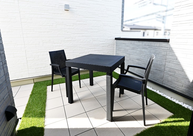 バルコニーではホットプレートも使用できます