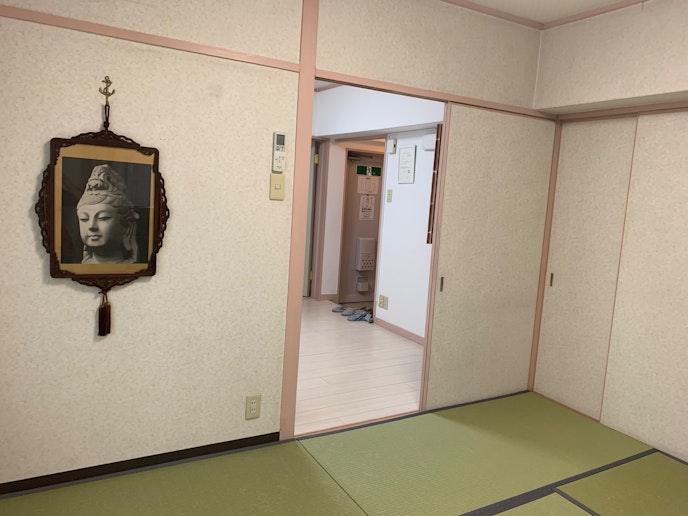 和室からキッチンへ