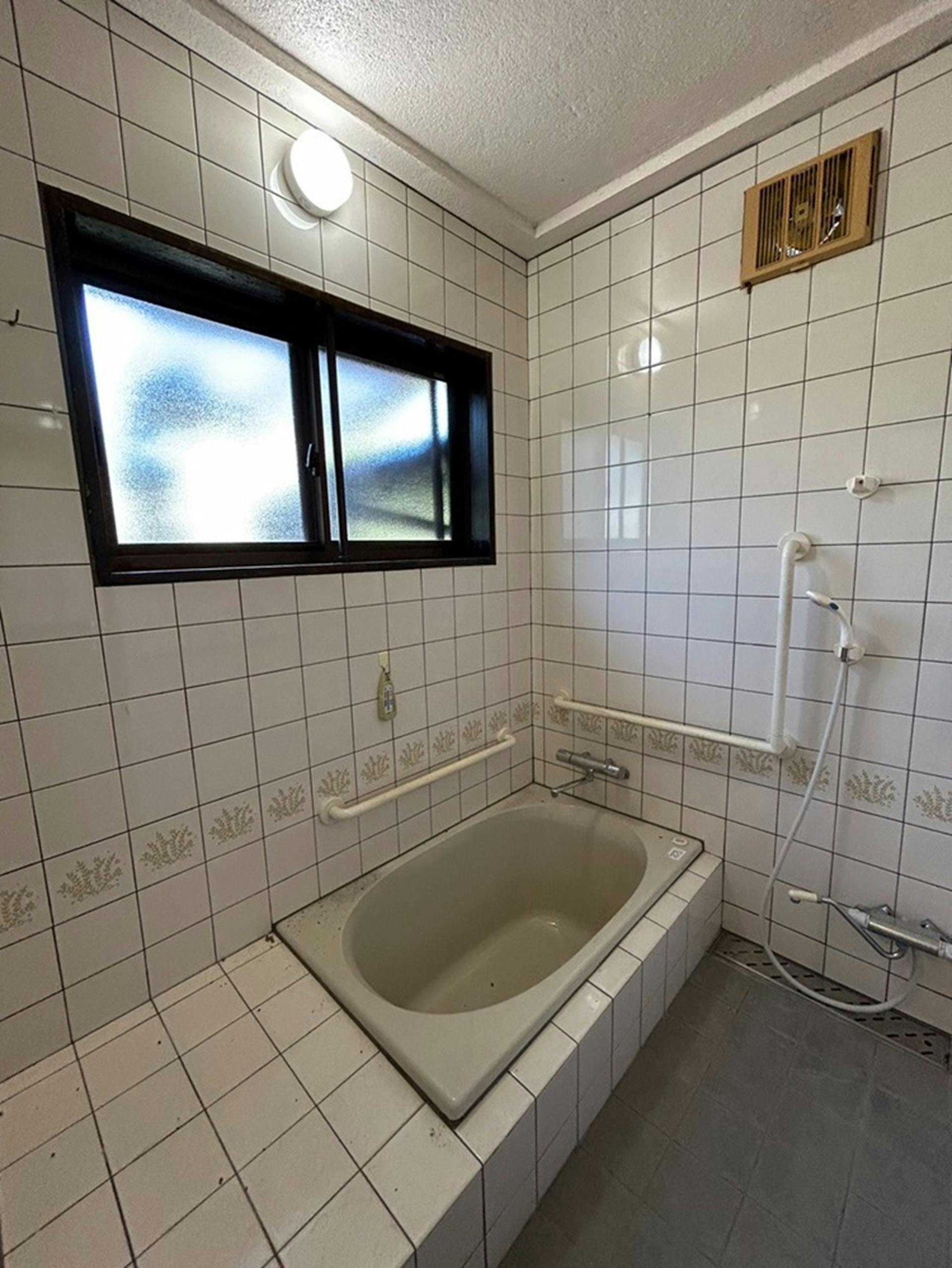 給湯器400ℓ【お湯切れにご注意ください】使用目安：5人程度...