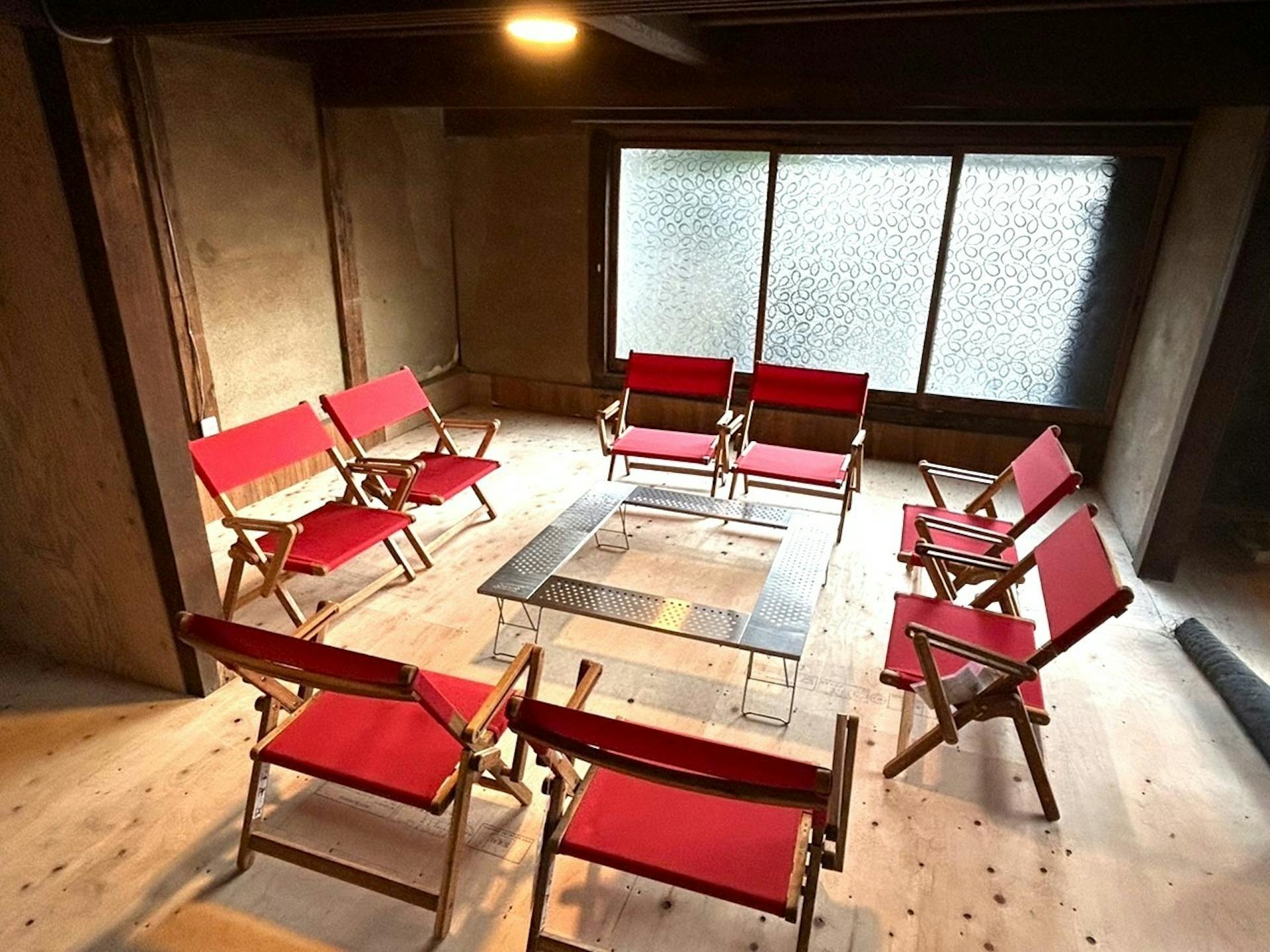 【はなれ隠れ家 (6帖) 別棟】IHクッキングヒーターを使用して囲炉裏風にお楽しみいただけます