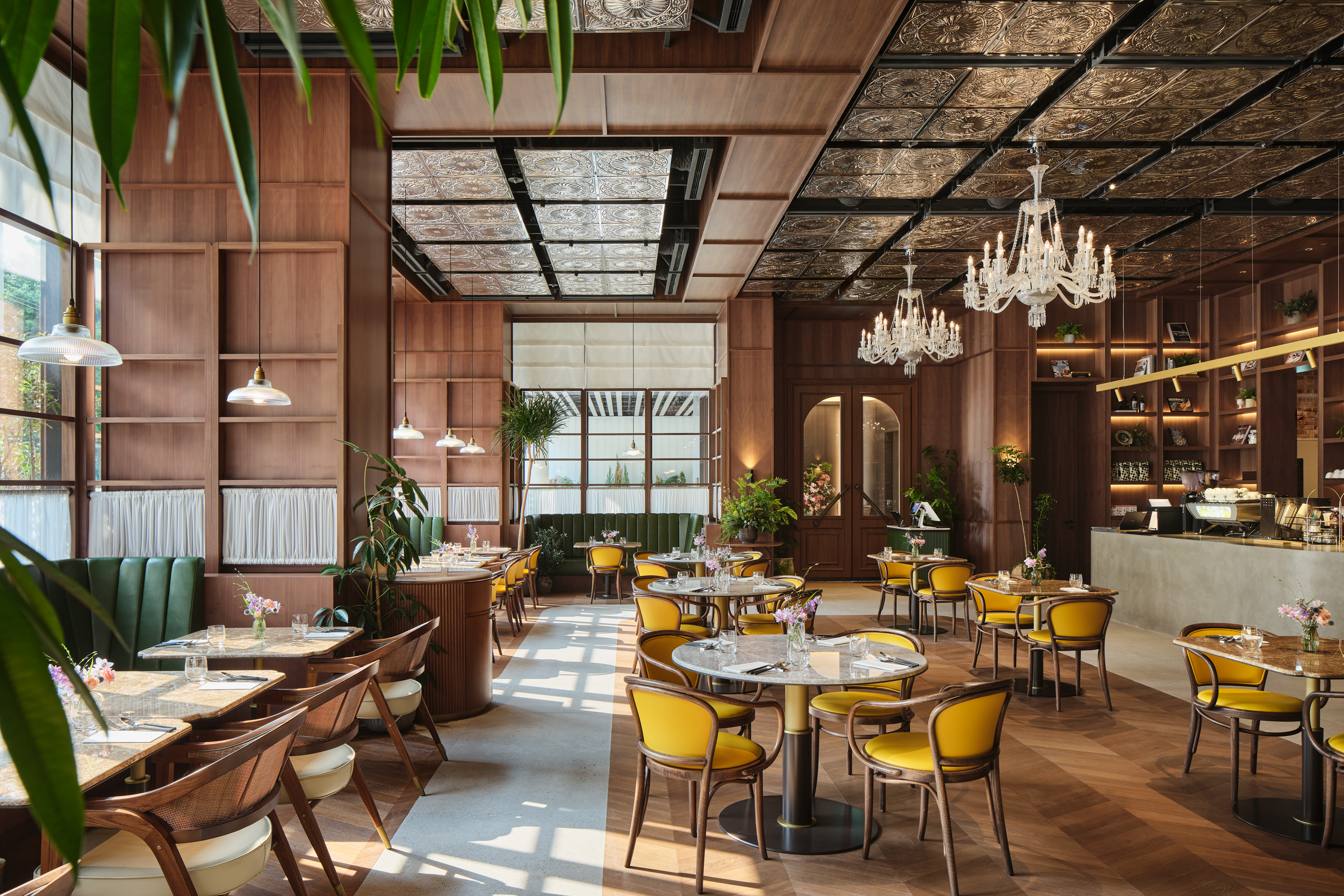 朝食レストラン・プアソン2階