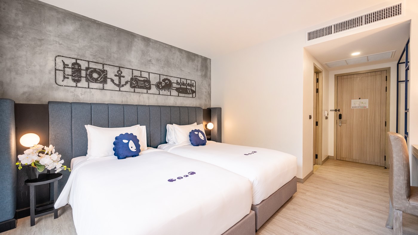 KOKO MATE POOL ACCESS